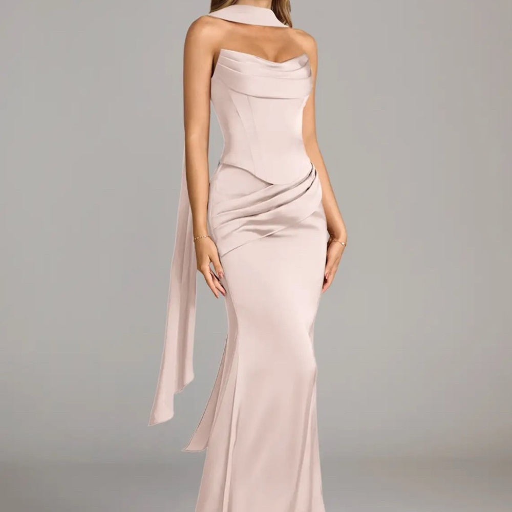Azazie Blushing Pink Mermaid Strapless Stretch Satin Convertible Dress Sz
10